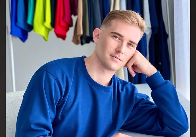 art-based fashion events
